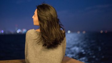 Một chữ "thương" đáng giá hơn ngàn chữ "yêu"