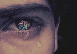 Tối hôm vợ vào nhà nghỉ, tôi chở con đến đợi vợ bên kia đường 4 Tối hôm vợ vào nhà nghỉ, tôi chở con đến đợi vợ bên kia đường 3
