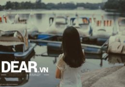 Nắm một bàn tay đã buông... 4