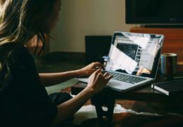 Khi mình từ bỏ nhau trên Facebook 5 Khi mình từ bỏ nhau trên Facebook 5