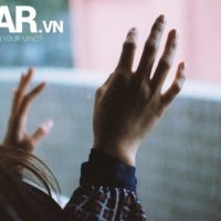 Vì ngoài kia, vẫn còn có một bàn tay đang chờ em nắm... 21 Vì ngoài kia, vẫn còn có một bàn tay đang chờ em nắm... 5