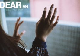 Vì ngoài kia, vẫn còn có một bàn tay đang chờ em nắm... 2 Vì ngoài kia, vẫn còn có một bàn tay đang chờ em nắm... 2