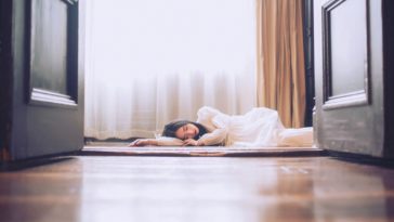Ai cũng sẽ có một lần ngu dại, quằn quại tự làm khổ mình 2
