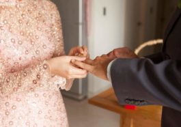 Lấy chồng sớm làm gì... để lời ru thêm buồn! 13 Lấy chồng sớm làm gì... để lời ru thêm buồn! 11