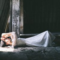 Phải chăng đàn ông xa nhà đều đi "bóc bánh trả tiền"? 2