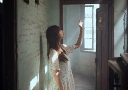 Những dáng bàn tay mang số mệnh nghèo khổ