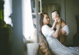 Sinh ra một đứa con, phụ nữ gần như đã hy sinh cả cuộc đời 7