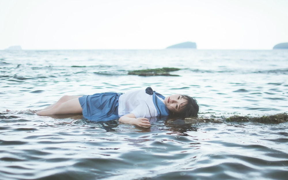 Ai cũng sẽ có một quãng đời tăm tối… 4