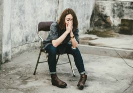 Phụ nữ chẳng bao giờ mạnh mẽ như vẻ bề ngoài... chỉ là họ đang diễn thôi 11