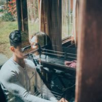 Dù đau khổ đến mức nào cũng hãy cứ tin vào tình yêu các bạn nhé! 2