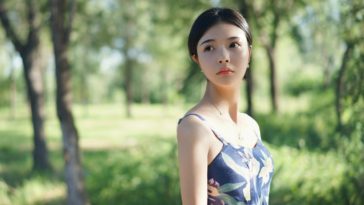 Đừng biến mình thành gái qua đường khi người ta cần mới nhớ 1