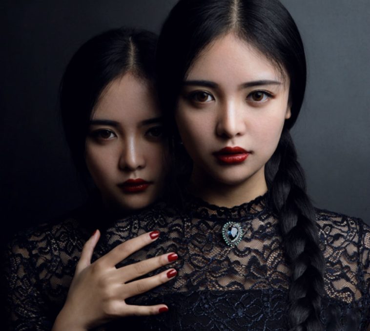 Phụ nữ thì phải bảo vệ lẫn nhau... 13 Phụ nữ thì phải bảo vệ lẫn nhau... 1