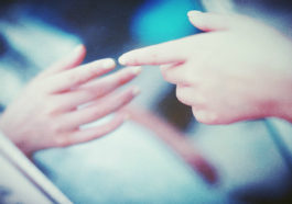 Anh à, chia tay rồi thì ta là gì của nhau? 2