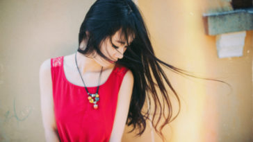 Tình đầu như mảnh đạn ghim trong tim... 2