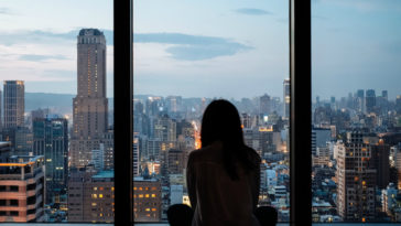 Liệu em có còn đủ mạnh mẽ để bước qua bước qua ký ức 2