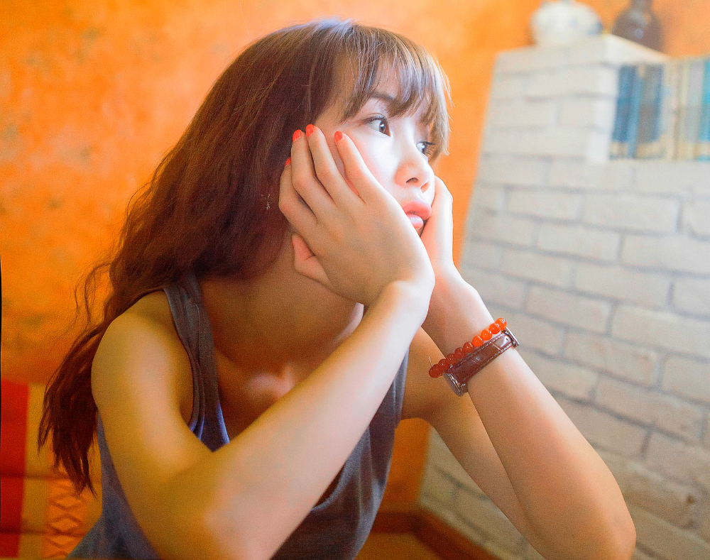 Đang yêu một người mà có tình cảm với người khác thì nên chọn ai? 3 Đang yêu một người mà có tình cảm với người khác thì nên chọn ai? 3