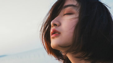 Hãy mỉm cười cảm ơn những mảnh tình tan vỡ... 1