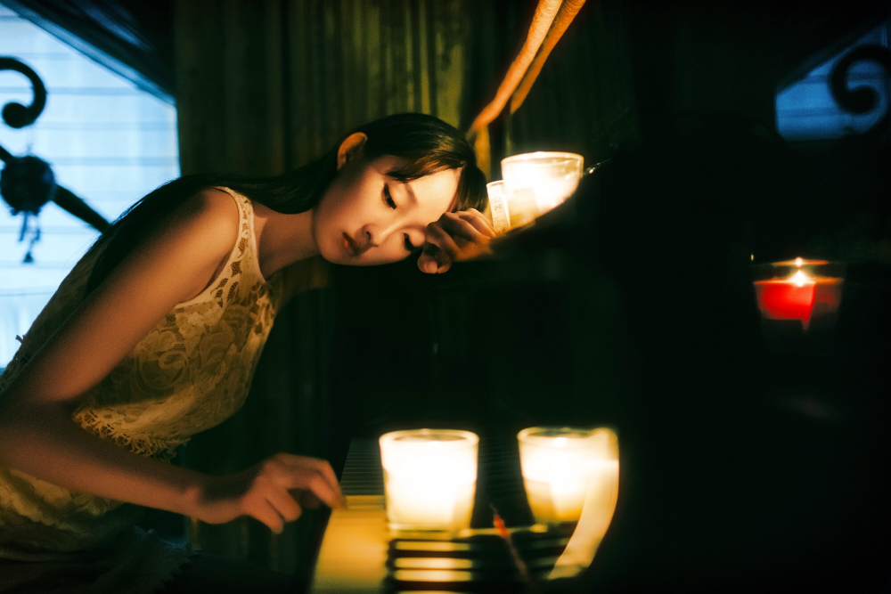 Này cô gái, đừng tự sát muối vào vết thương lòng nữa em 1