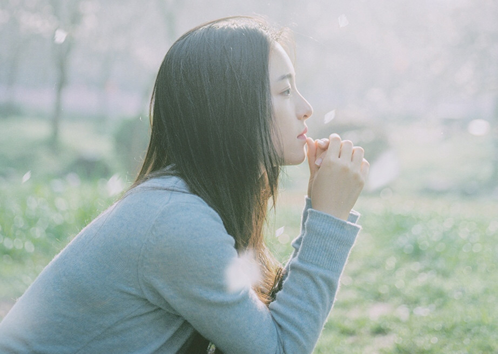Có mình là đủ, đừng ai bước vào... cũng đừng ai bước ra