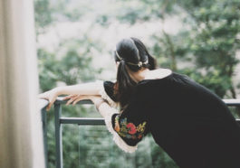 Tỉnh lại đi em... Níu kéo chỉ làm bản thân đau hơn thôi 5 Tỉnh lại đi em... Níu kéo chỉ làm bản thân đau hơn thôi