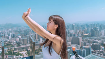 Khi yêu hãy cố gắng trở thành một người thật đơn giản!