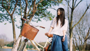 Viết cho những chênh vênh tuổi mười tám