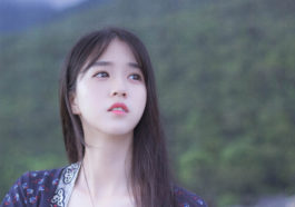 Là do em yếu đuối, hay đã lỡ yêu anh quá nhiều? 12 Là do em yếu đuối, hay đã lỡ yêu anh quá nhiều?