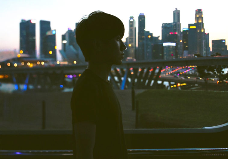 Tôi không cần những yêu thương giả tạo, cái tôi cần... là em