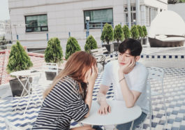 Tình yêu đôi lúc luôn khiến cho con người ta trở nên khờ dại...