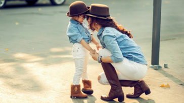 Đến một độ tuổi nào đó, phụ nữ chỉ cần có tiền và con cái...