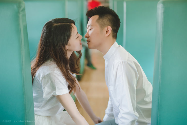 Ngôn tình không áp dụng vào cuộc đời được đâu, bỏ đi... 13 Ngôn tình không áp dụng vào cuộc đời được đâu, bỏ đi...
