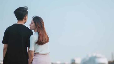 Chúng ta nên học cách làm quen với sự chia ly...