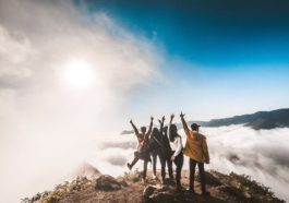 Ai cũng có một thời thanh xuân rực rỡ 7 Ai cũng có một thời thanh xuân rực rỡ