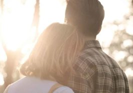 Đàn ông mạnh mẽ mấy cũng cần một bờ vai...