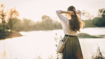 Gửi em, cô gái chẳng mấy may mắn trong con đường tình duyên...