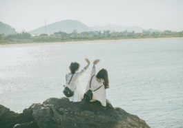 Khi bạn thân bỗng trở thành những người xa lạ...