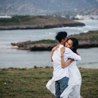 Yêu để hạnh phúc, để lâu dài, để cưới...