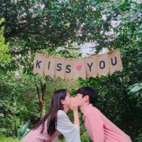 Yêu thương đừng chỉ là lời nói mà cũng cần hành động... 21 Yêu thương đừng chỉ là lời nói mà cũng cần hành động...