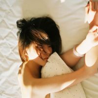 Ai đã từng khóc lóc đêm ngày... vì biết mình không phải duy nhất?