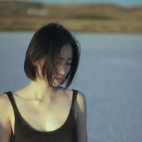 Rồi sẽ có ngày người từng thương trở thành "người cũ"...