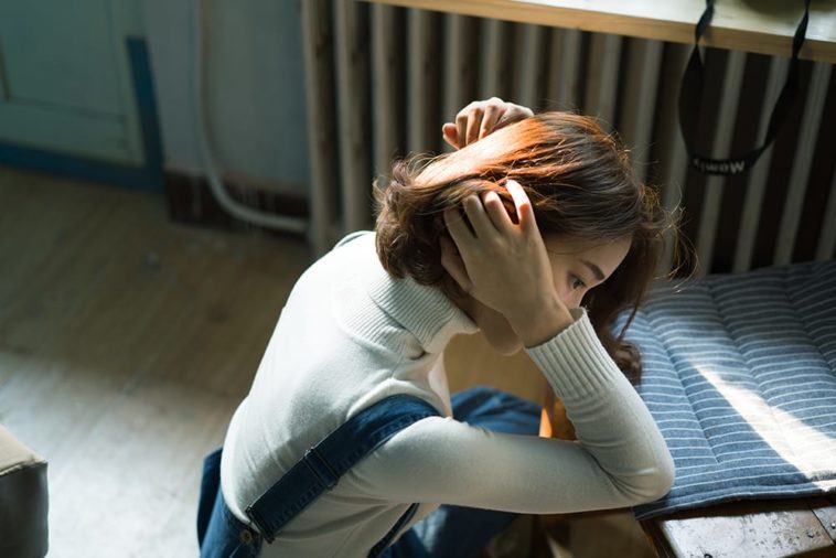 Cô gái à, càng mạnh mẽ sẽ khiến em càng cô đơn... 13 Cô gái à, càng mạnh mẽ sẽ khiến em càng cô đơn...