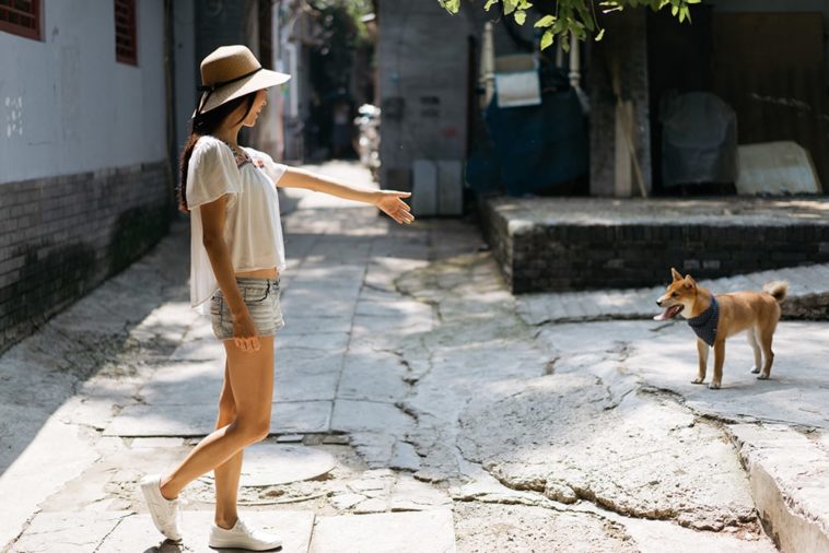 Con gái nếu chưa 30, cứ bình tĩnh mà độc thân thôi!