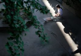 Mở lòng đi em, lý trí thua rồi...