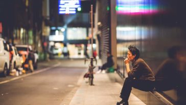 Không thể nào quên... dù người yêu cũ đã lấy chồng sinh con