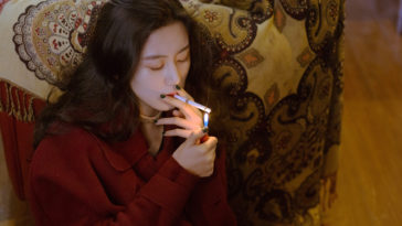 Tốt nhất là... không nên đụng vào đàn bà