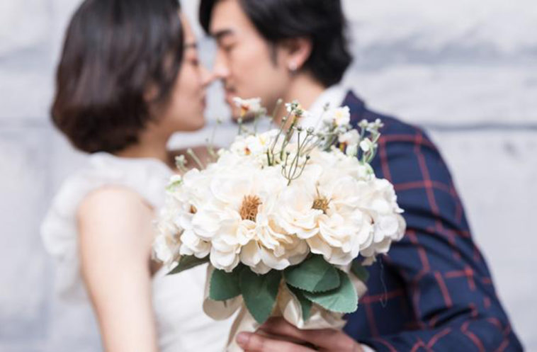 Tại sao phụ nữ dặn nhau thà lấy người yêu mình chứ đừng lấy người mình yêu? 13 Tại sao phụ nữ dặn nhau thà lấy người yêu mình chứ đừng lấy người mình yêu?