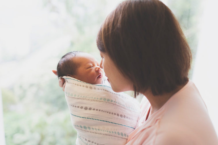 Có nên cho con ngủ riêng sớm? 13 Có nên cho con ngủ riêng sớm?