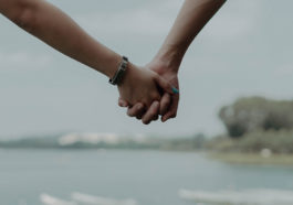 Phụ nữ, chỉ an yên khi gặp được người dù có chuyện gì vẫn nắm chặt tay cô ấy 5 Phụ nữ, chỉ an yên khi gặp được người dù có chuyện gì vẫn nắm chặt tay cô ấy