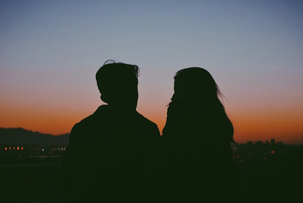 Tình cảm của chúng ta bắt đầu vơi dần đi, từ những lần anh làm em buồn