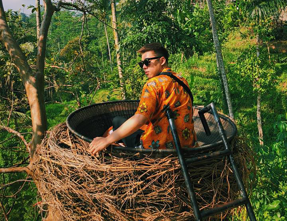 Mình tới Bali hẹn hò nhau được không em?
